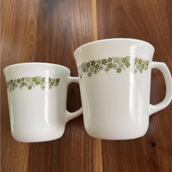 2 Corelle Corning Ware Spring Blossom Coffee Mugs Green Flowers Crazy Daisy 8oz - Picture 3 of 4